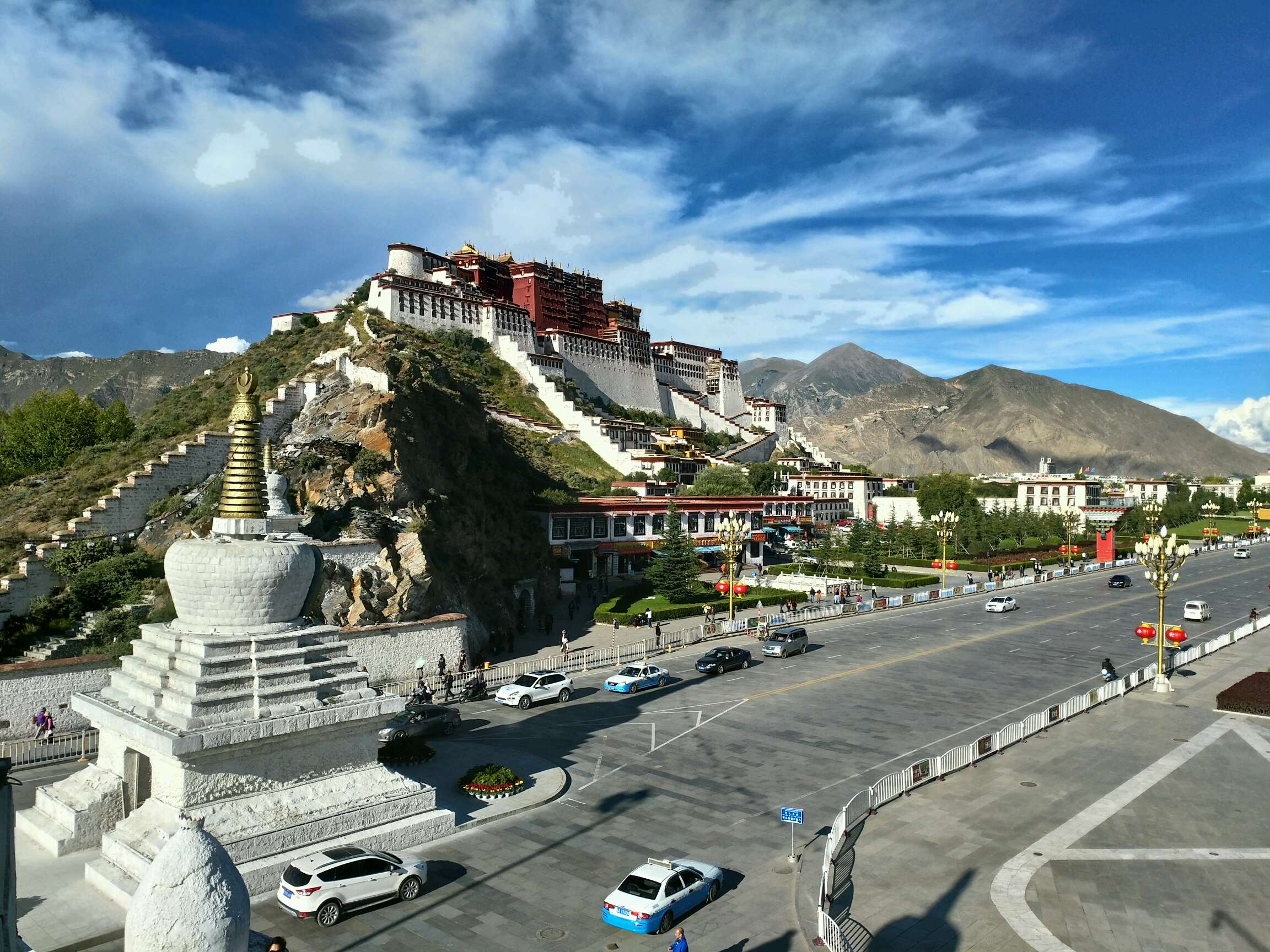 西藏，蓝天下的温馨日常与友情趣事