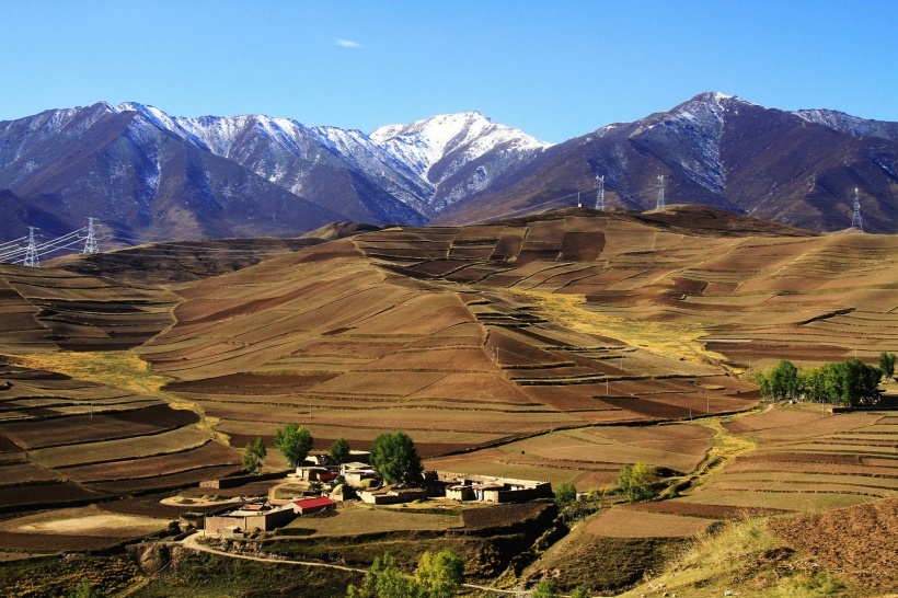 甘肃地域发展的多元视角深度探讨